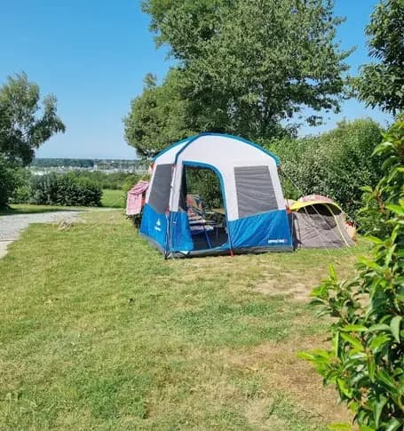 The pitches of the campsite in Morbihan